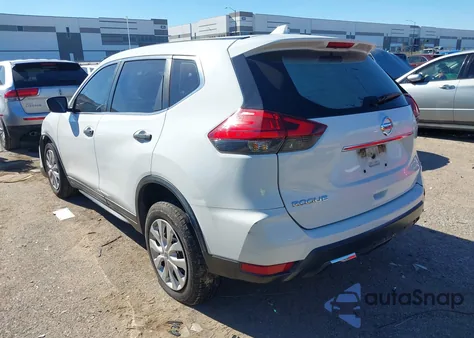 2017 Nissan Rogue S z USA, uszkodzony, nr VIN KNMAT2MT2HP513359